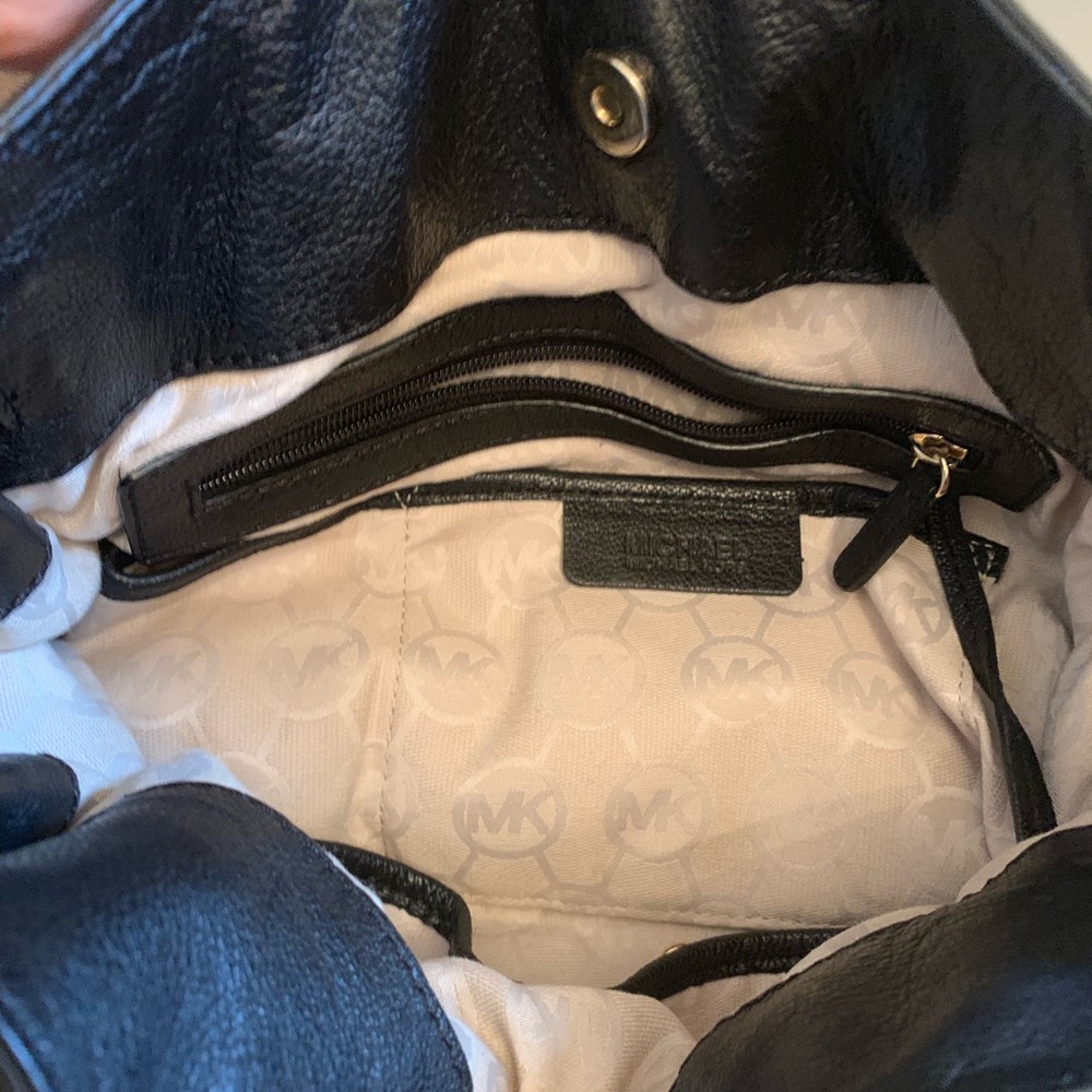 Large Michael kors  Hamilton hobo - Picture 2 of 3